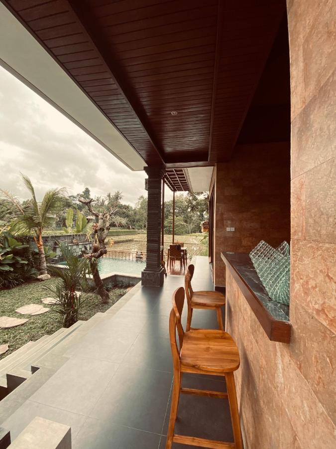Nirankara Ubud Villa Экстерьер фото